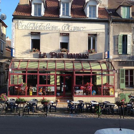 Pub Vauban Terreaux Otel Avallon Dış mekan fotoğraf