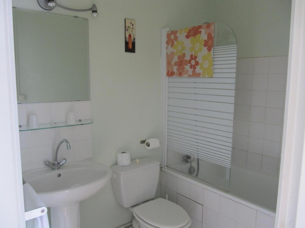 Pub Vauban Terreaux Otel Avallon Dış mekan fotoğraf