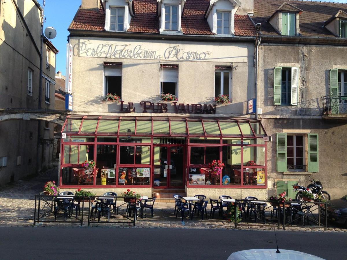 Pub Vauban Terreaux Otel Avallon Dış mekan fotoğraf